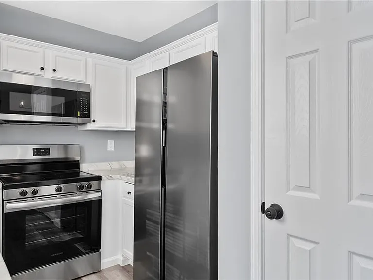 501 Pine Park St #D — Photo 9