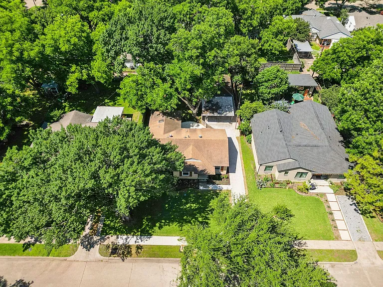 563 Hambrick Rd — Photo 33