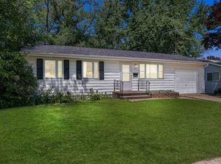 2413 Miami Dr, Iowa City, IA 52240