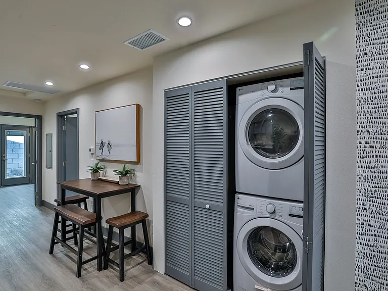 2811 Menlo Ave — Photo 20