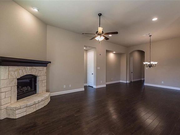 5th image of 9005 Violet Dr
