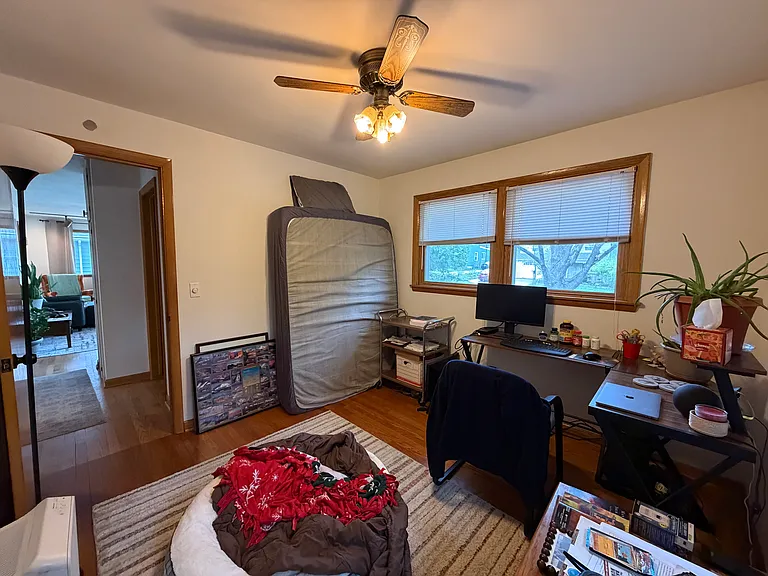 302 N Meadow Ln — Photo 24