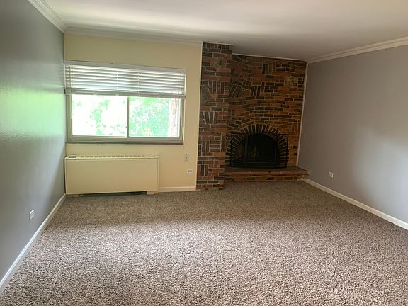 3rd image of 1260 N York St APT 509