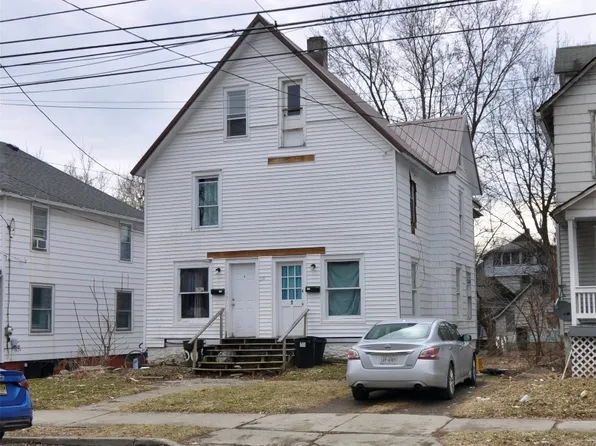 210 Baldwin St, Johnson City, NY 13790