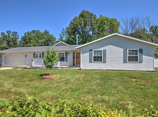 19 Riverview Ter, White Heath, IL 61884