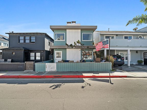3rd image of 208 39th St Unit B
