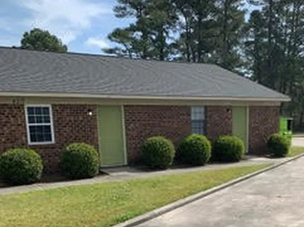 4211 E Cotton St #F, Farmville, NC 27828