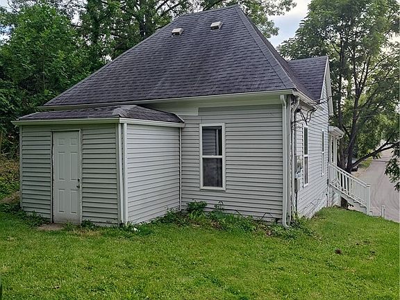 3rd image of 644 S Walnut Street
