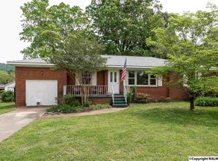 1415 Elmwood Dr SE, Huntsville, AL 35801