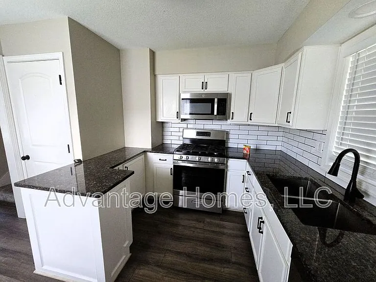 421-423 N Marion St #423 N MARION ST — Photo 5