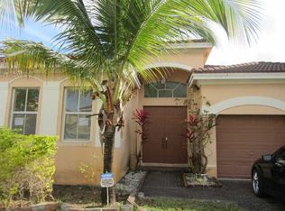 18127 NW 89th Pl, Hialeah, FL 33018
