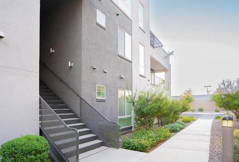1250 N Abbey Ln #219 — Photo 1
