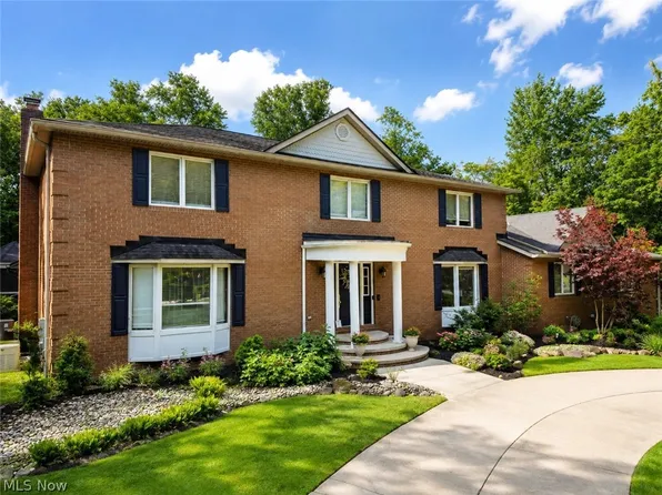 7409 Tattersall Dr, Chesterland, OH 44026