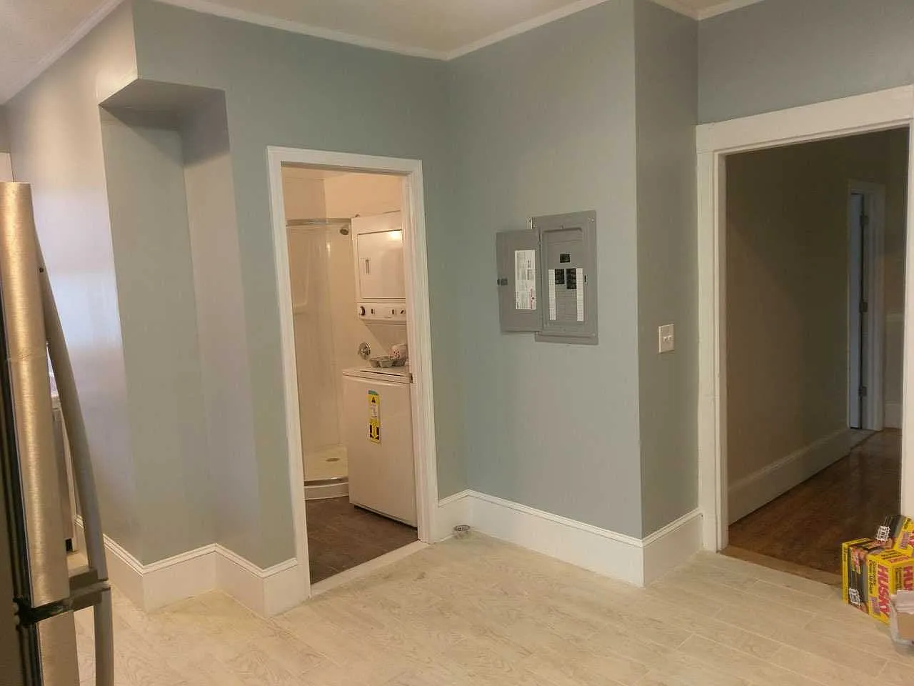 3 bed, $3,000 — Photo 2