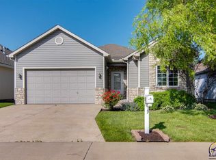 4531 SW Crenshaw Dr, Topeka, KS 66610