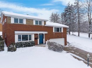 1905 Swallow Hill Rd, Pittsburgh, PA 15220