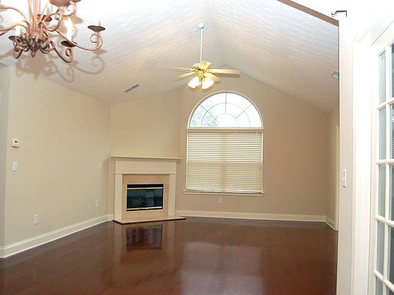 2nd image of 3361 Timbersedge Dr