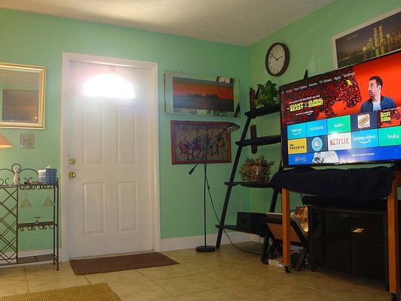 3rd image of 5020 Pimlico Ct
