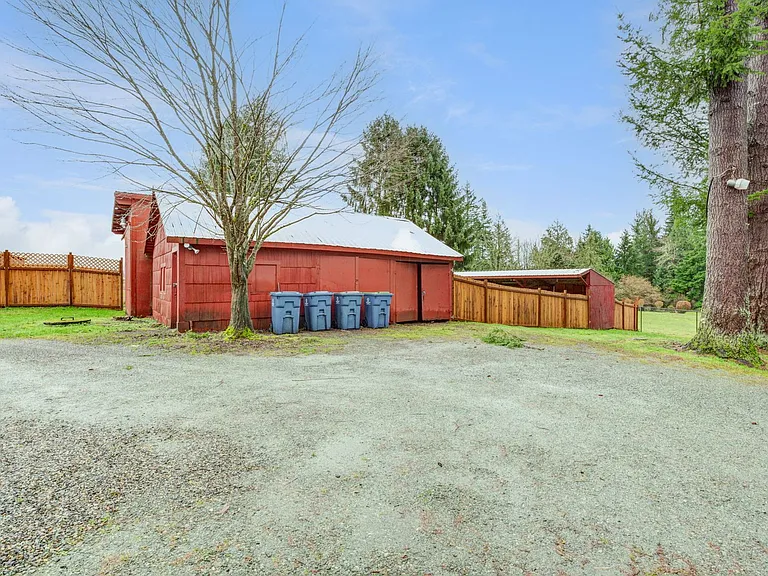 11825 Woods Lake Rd — Photo 27