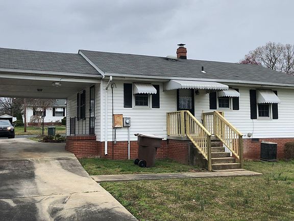 3rd image of 1405 Vine St #House