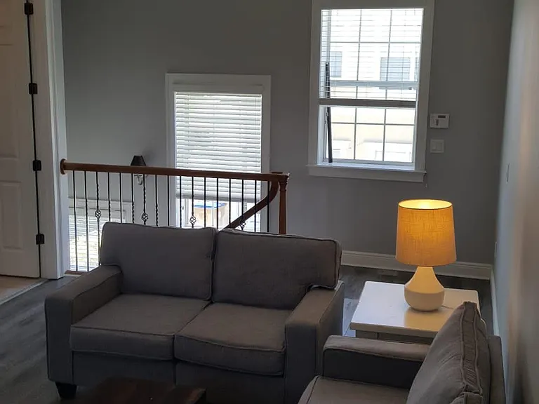 7516 Excitement Garage Apartment — Photo 4