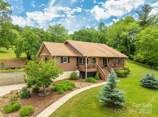 575 Upper Glady Fork Rd, Candler, NC 28715