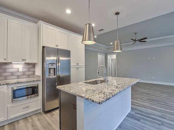 4th image of 26 Windsor Way