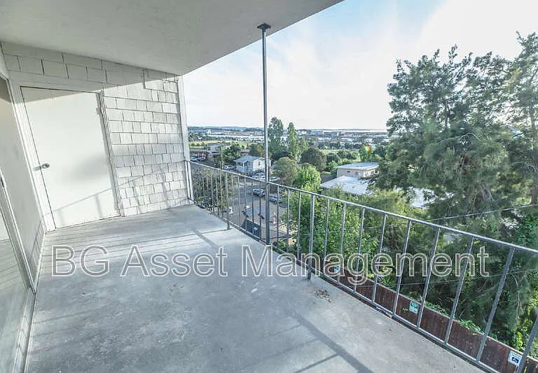 10 Lee St #4 — Photo 20
