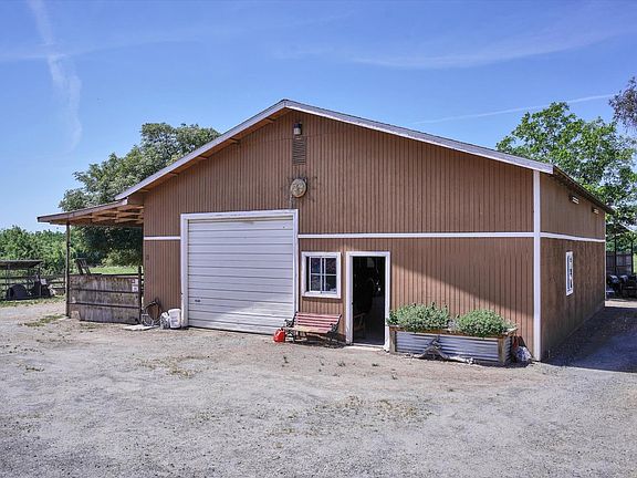 4th image of 4611 Heather Hills Ln