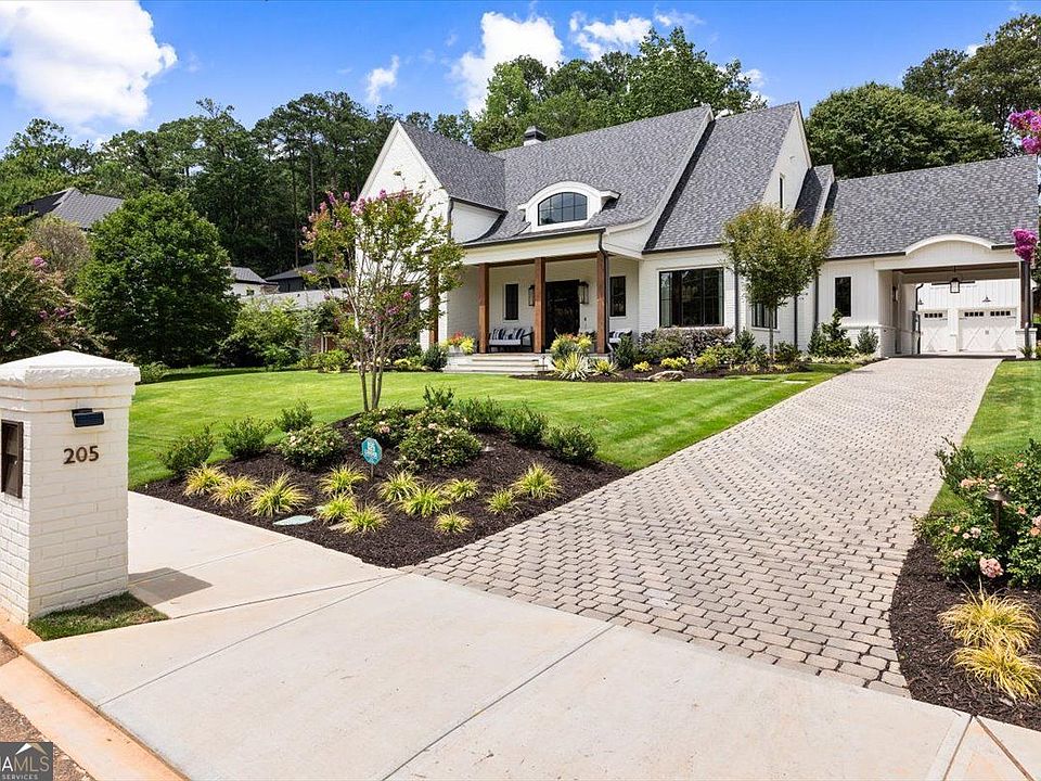 1st image of 205 Thomas Cir