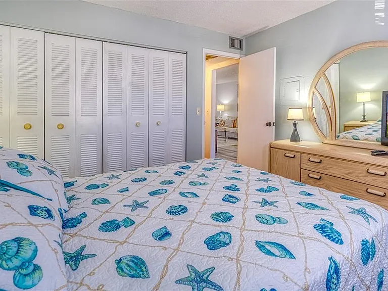 13714 Mission Oaks Blvd #13714 — Photo 16