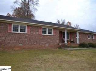 452 Edgewood Dr, Clinton, SC 29325