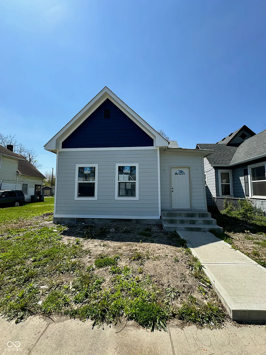 1126 Villa Ave photo 1