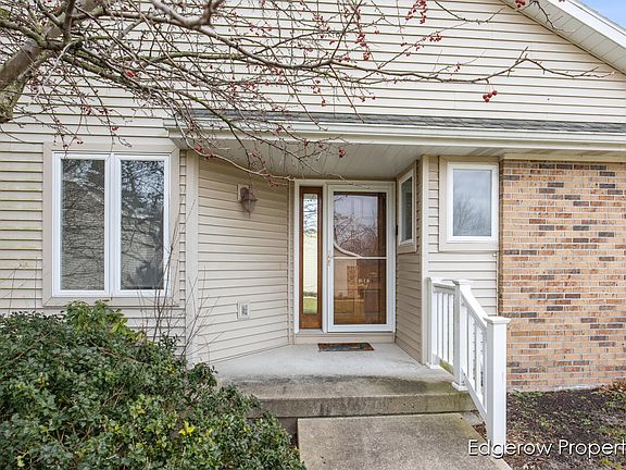 4th image of 2220 Shetland Dr NE #51
