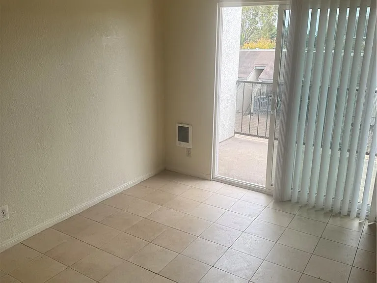 1015 N Parton St #H — Photo 10