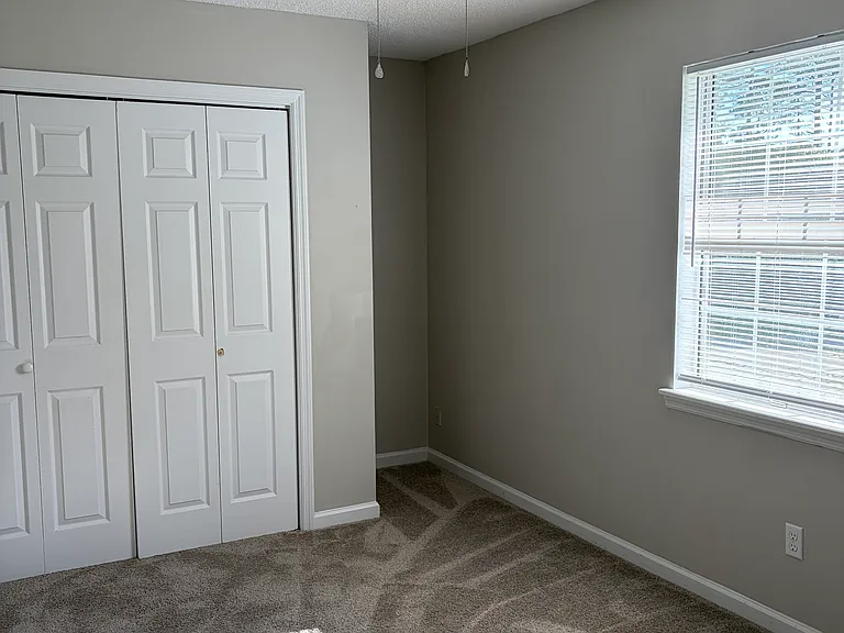 736 Morningside Ln — Photo 14