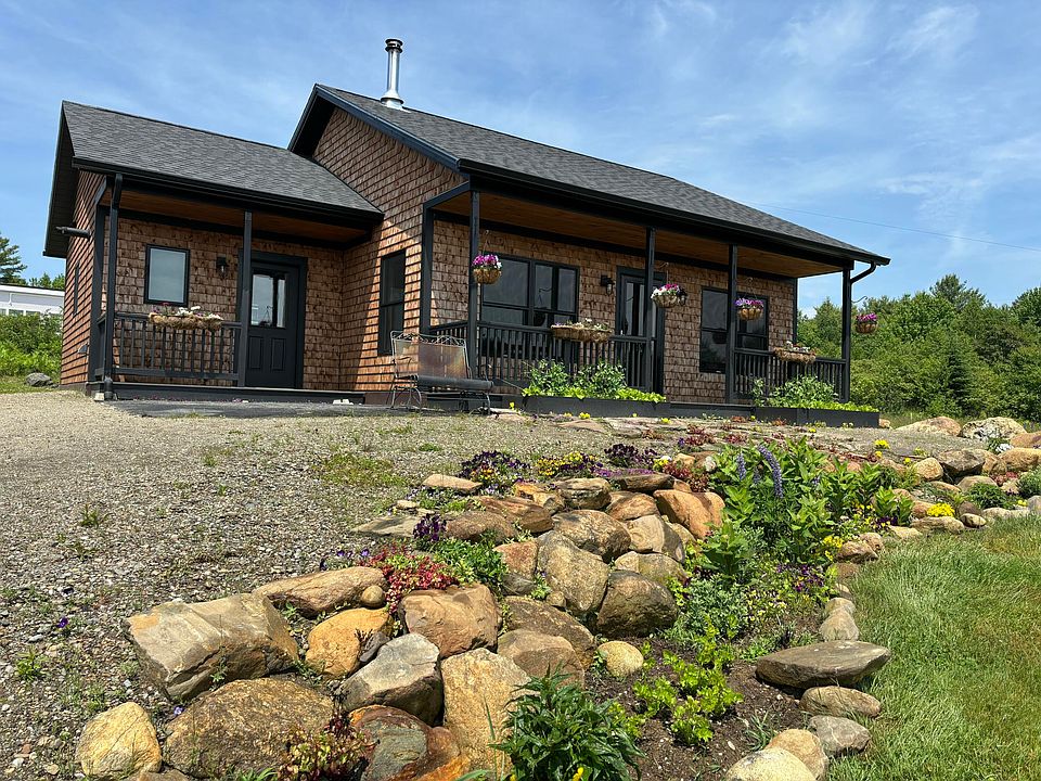 1st image of 32 Sandy Ridge Lane
