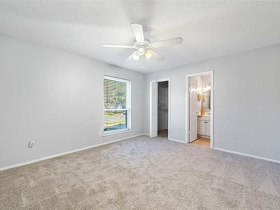 4th image of 518 Meadowcreek Ln