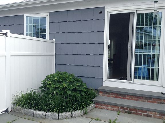 EIKitchen/patio Entrance