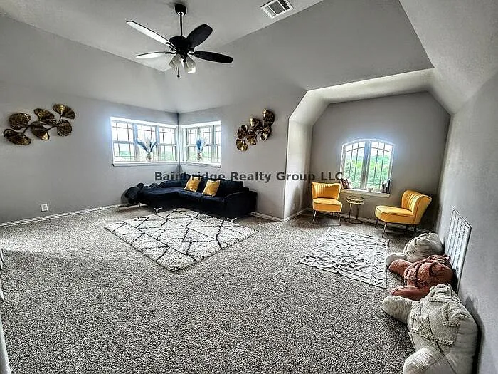 1024 Timber Ridge Dr — Photo 7