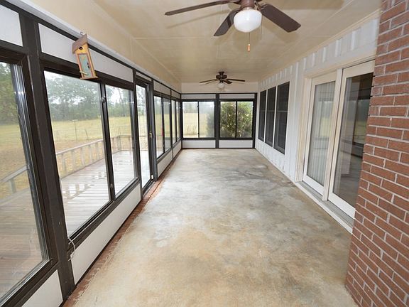 4th image of 4023 Turkey Creek Rd