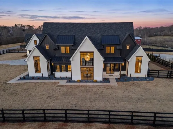 5180 Howa Rd, Cumming, GA 30040