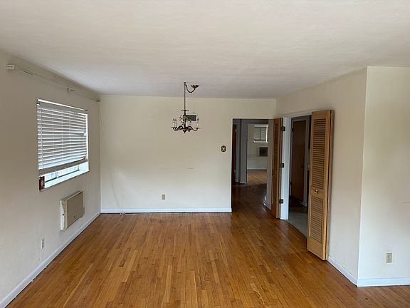 2nd image of 6673 Devonshire Ave #2