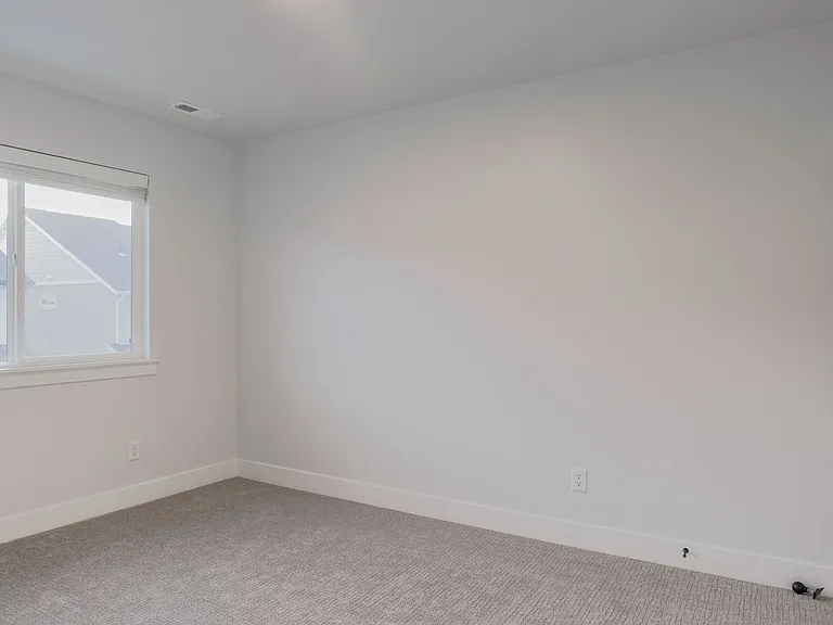2010 N 3930 W — Photo 31