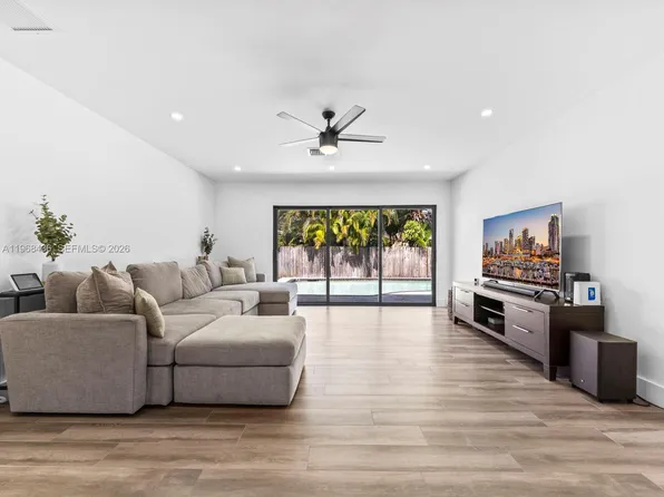 10415 SW 200th St, Cutler Bay, FL 33157