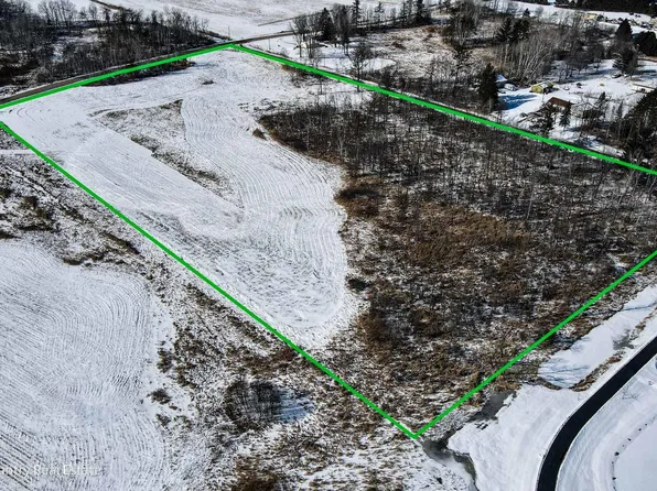 Newland Rd, Black Creek, WI 54106