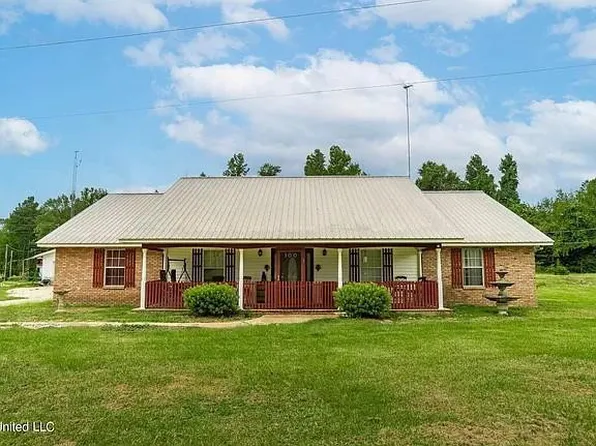 100 Magee Rd SE, Mc Call Creek, MS 39647
