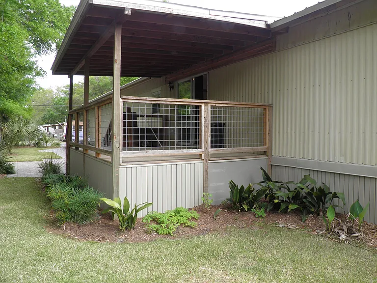 810 Gibson Rd — Photo 29