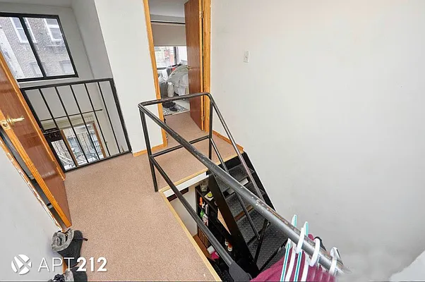 Rented by APT212 INC | media 18