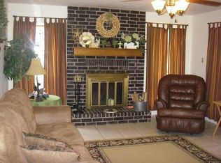 54 Redbird Ln, Huntsville, TX 77320